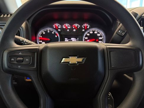 Used 2022 Chevrolet Silverado 2500 Custom w/ Custom Convenience Package AWD/4WD image 23