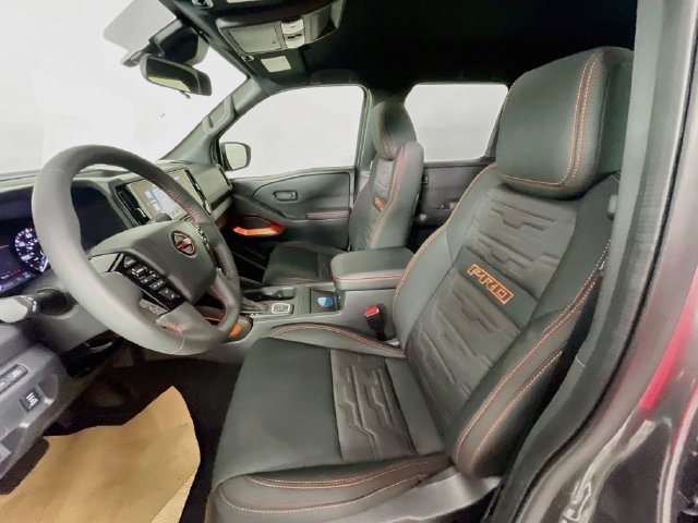 New 2027 Nissan Frontier PRO-4X w/ Pro Convenience Package AWD/4WD image 13