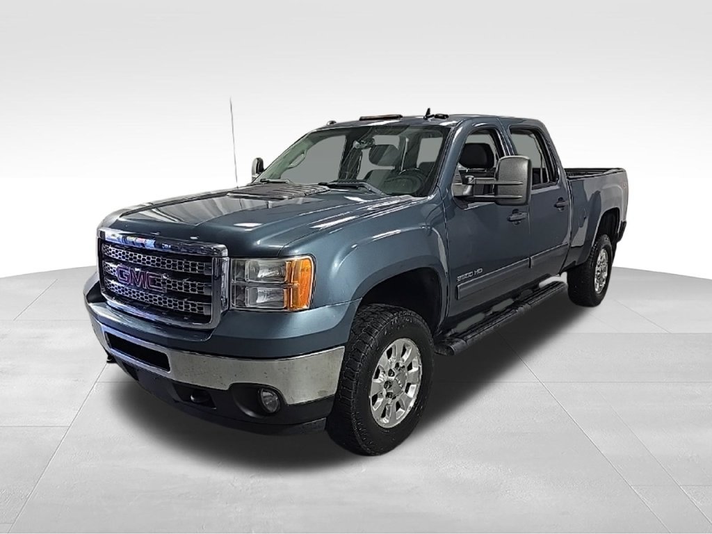 Used 2014 GMC Sierra 2500 SLE w/ SLE Preferred Package AWD/4WD image 4