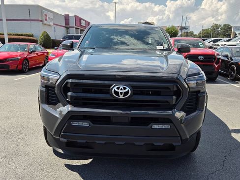 Certified 2025 Toyota Tacoma SR5 AWD/4WD image 2
