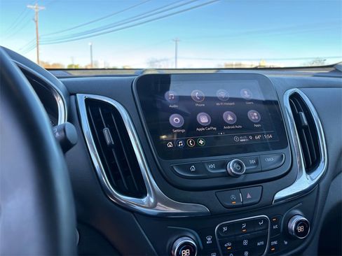 Used 2023 Chevrolet Equinox LT image 21