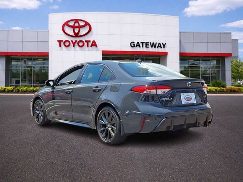 Used 2024 Toyota Corolla SE FWD image 7