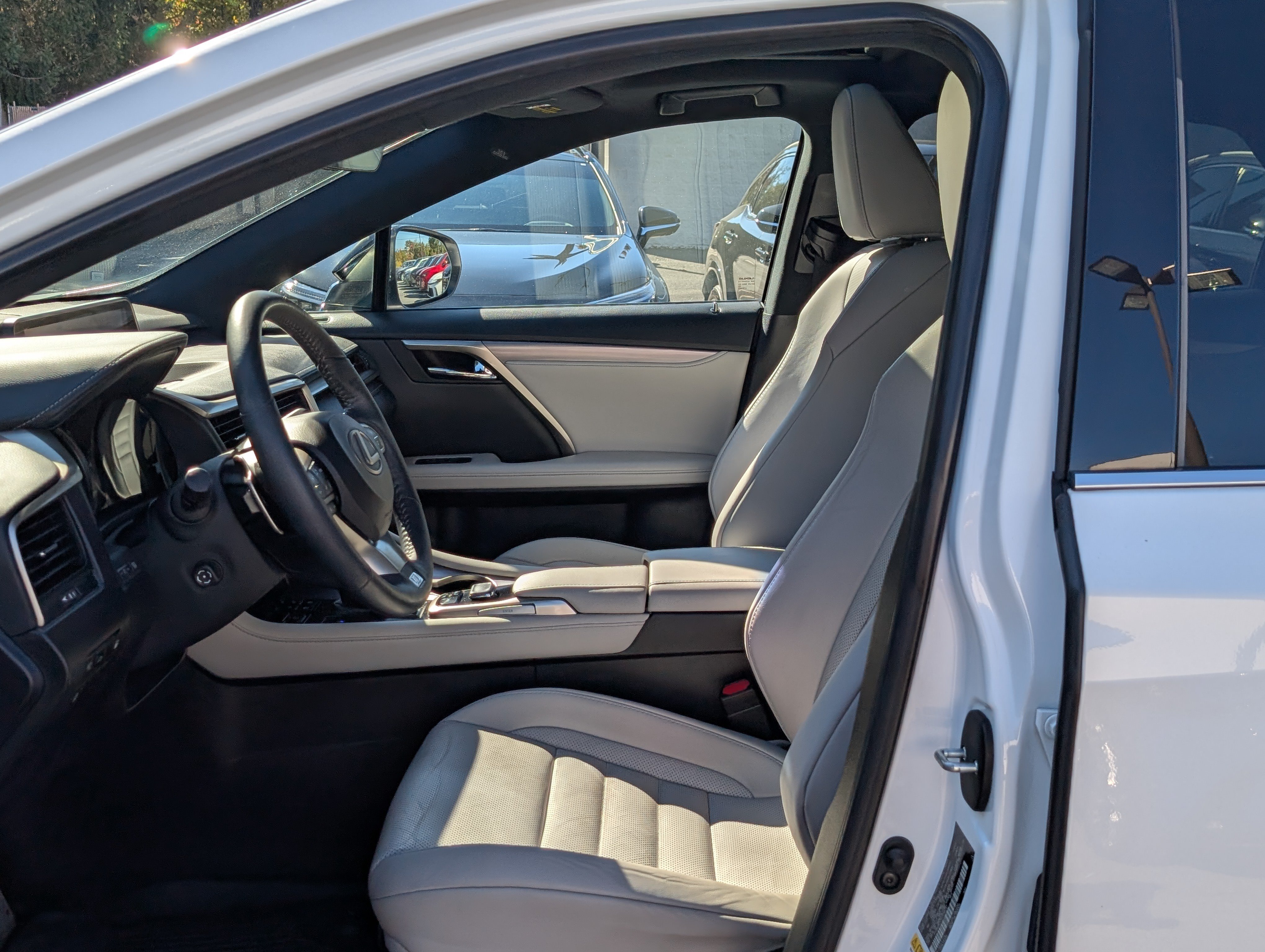 Used 2019 Lexus RX 450h F Sport AWD/4WD image 17