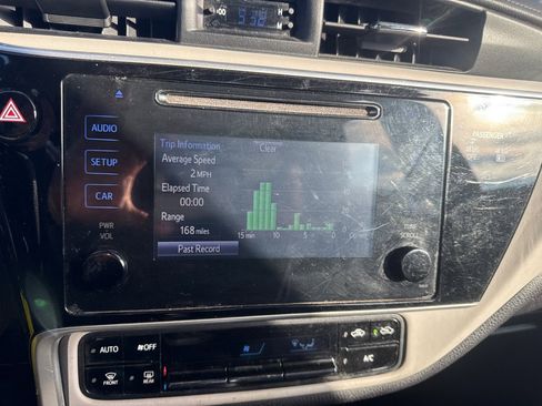 Used 2017 Toyota Corolla L image 20