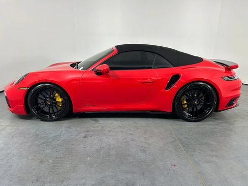Certified 2025 Porsche 911 Turbo AWD/4WD image 2