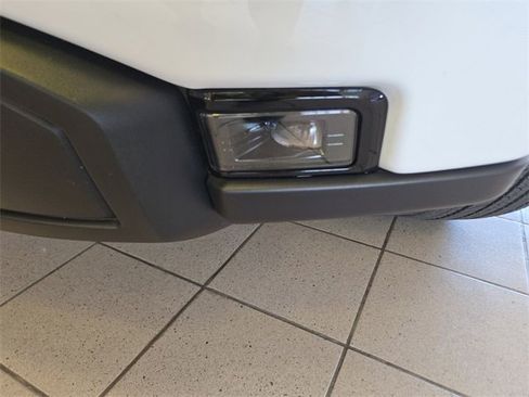 Used 2025 GMC Sierra 1500 Elevation image 27