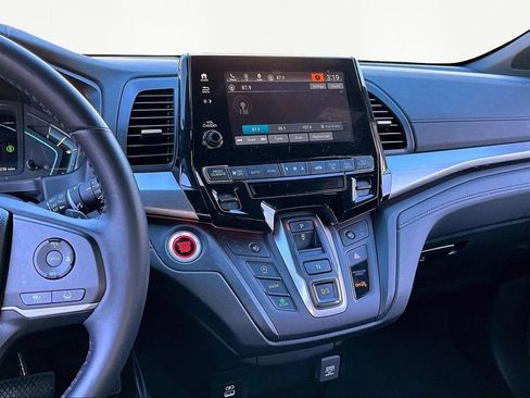 Used 2023 Honda Odyssey Sport image 10