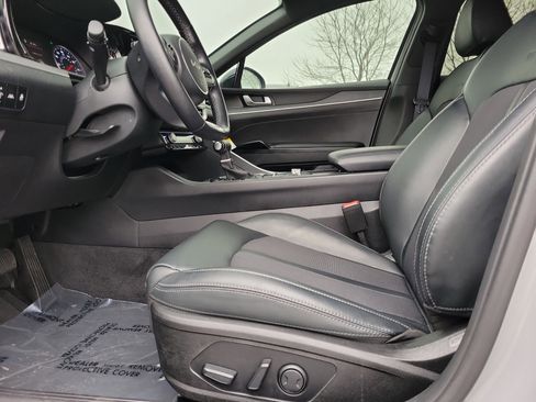 Used 2023 Kia K5 GT-Line image 16