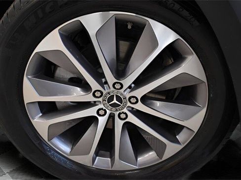 Used 2022 Mercedes-Benz GLE 350 4MATIC image 29