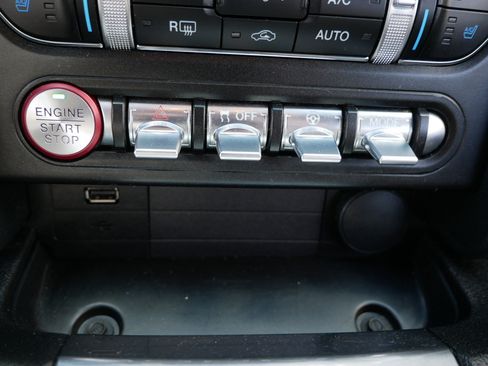Used 2020 Ford Mustang Premium RWD image 30
