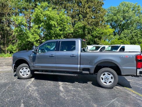 New 2026 Ford F250 XLT w/ XLT Premium Package AWD/4WD image 10