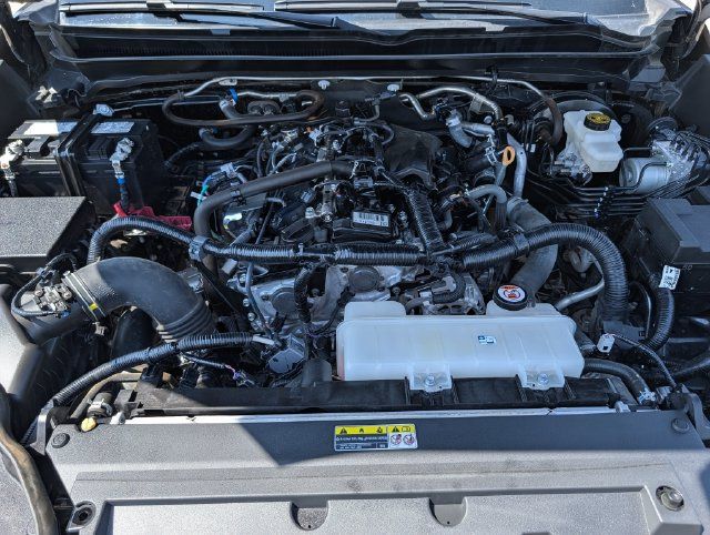 Used 2024 Toyota Tacoma SR5 AWD/4WD image 34