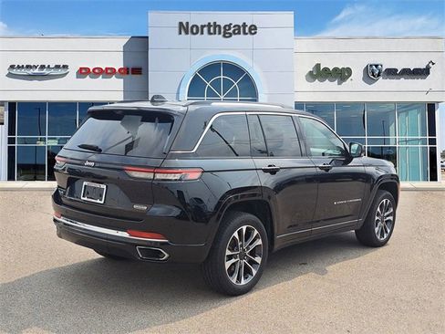 Used 2022 Jeep Grand Cherokee Overland w/ Luxury Tech Group IV image 4