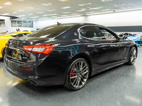 Used 2018 Maserati Ghibli S GranLusso image 4