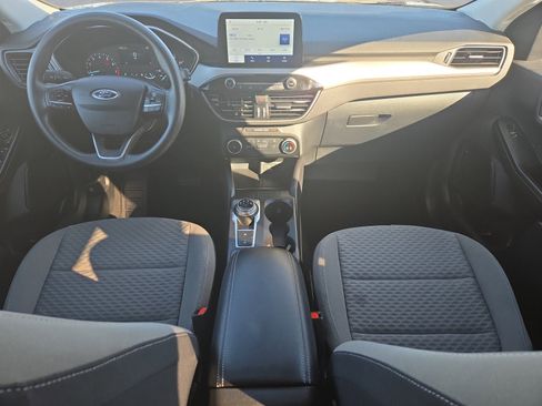 Certified 2022 Ford Escape SE image 9