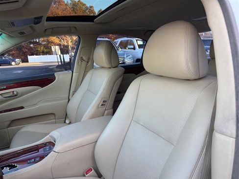 Used 2012 Lexus LS 460 image 29