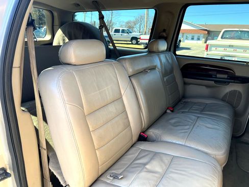 Used 2005 Ford Excursion Limited image 15