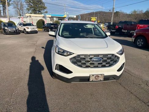 Used 2022 Ford Edge SEL image 9