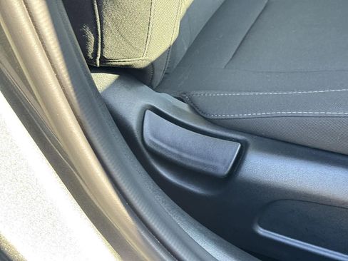 Certified 2025 Hyundai Elantra Sport w/ Cargo Package image 38