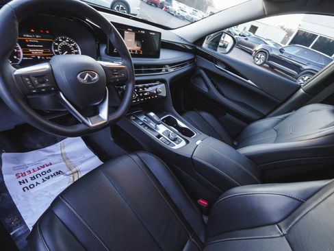 Used 2025 INFINITI QX60 Pure w/ Cargo Package image 15