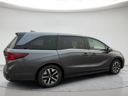 Used 2025 Honda Odyssey EX-L image 4