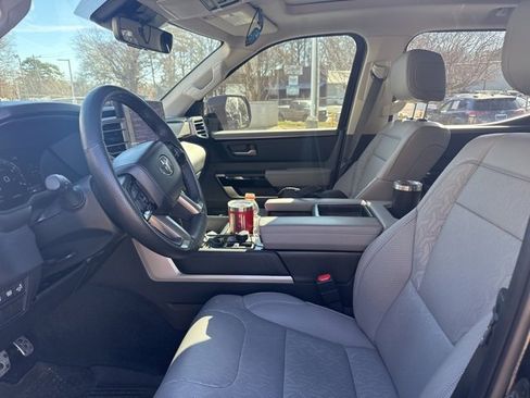 Used 2024 Toyota Tundra Limited image 12