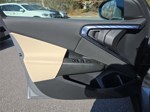 Used 2025 BMW X3 xDrive30i w/ Convenience Package image 21