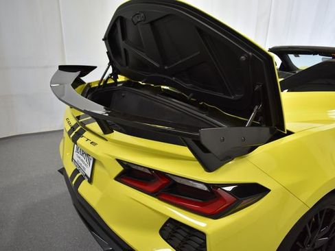Certified 2023 Chevrolet Corvette Stingray Premium Conv w/ Z51 Performance Package RWD image 32