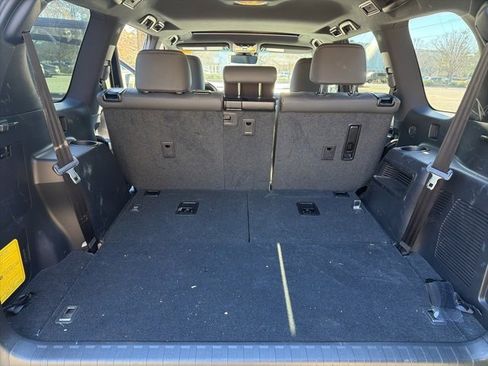 Used 2023 Lexus GX 460 Premium image 21