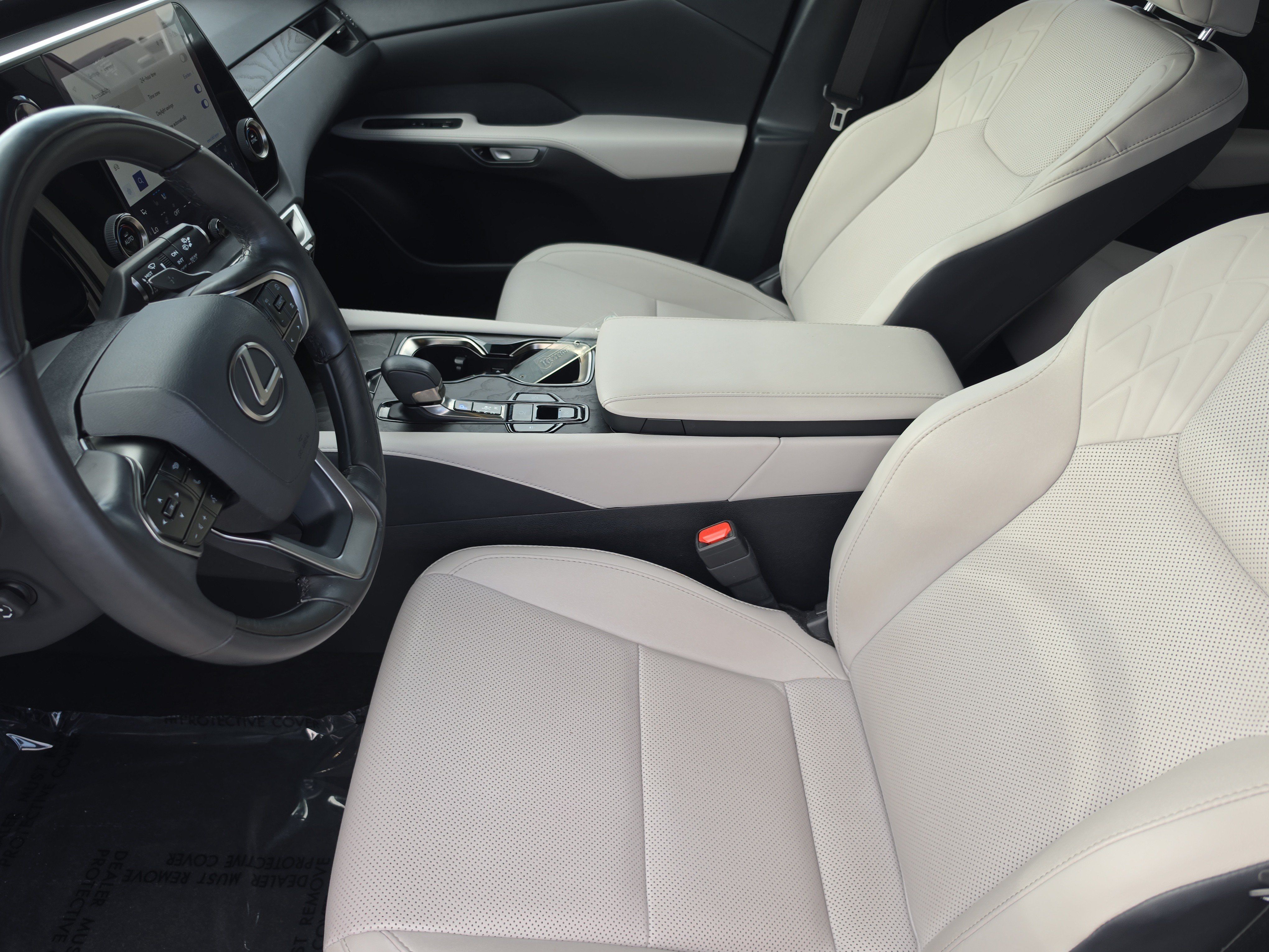 Used 2023 Lexus RX 350 Premium w/ Cold Area Package FWD image 7