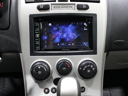 Used 2006 Chevrolet Equinox LT FWD image 14
