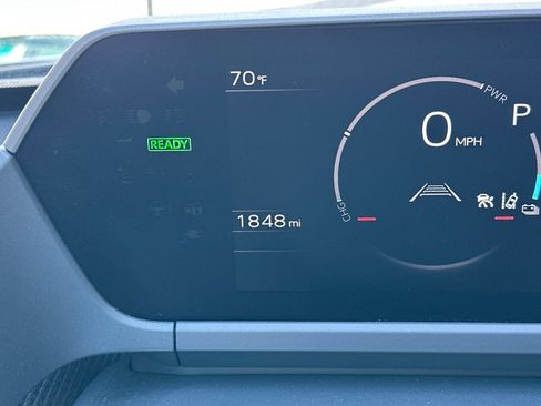 Used 2025 Toyota bZ4X AWD image 34