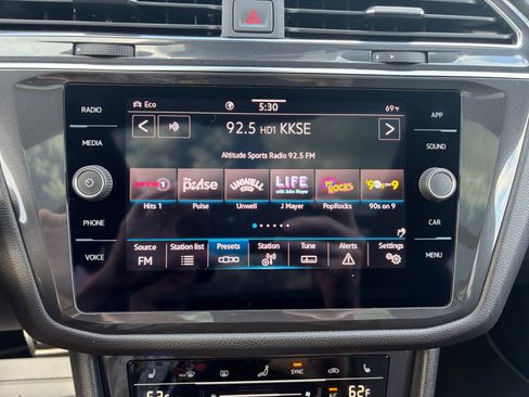 Certified 2023 Volkswagen Tiguan SE R-Line AWD/4WD image 12