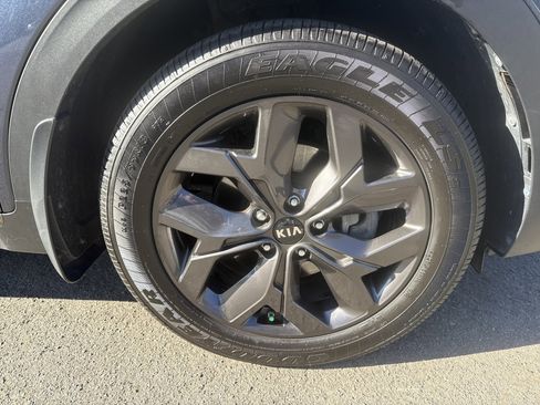 Used 2020 Kia Sportage S image 9