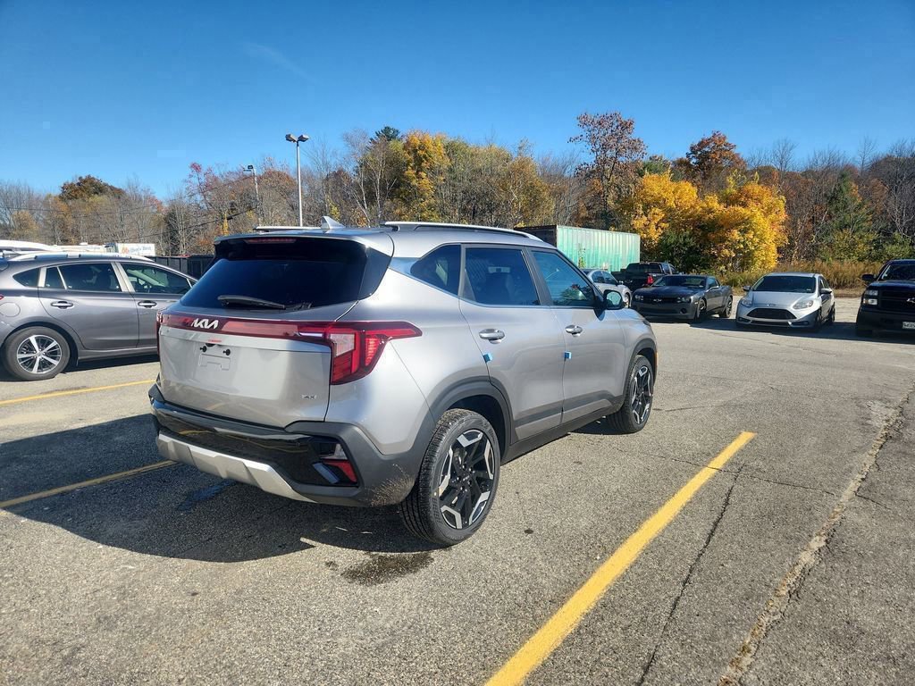 New 2026 Kia Seltos SX AWD/4WD image 7