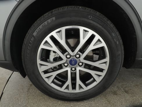 Used 2021 Ford Escape SEL image 7