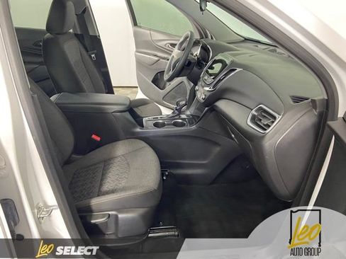 Used 2024 Chevrolet Equinox LT AWD/4WD image 19