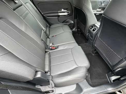 Certified 2025 Mercedes-Benz GLB 250 image 17