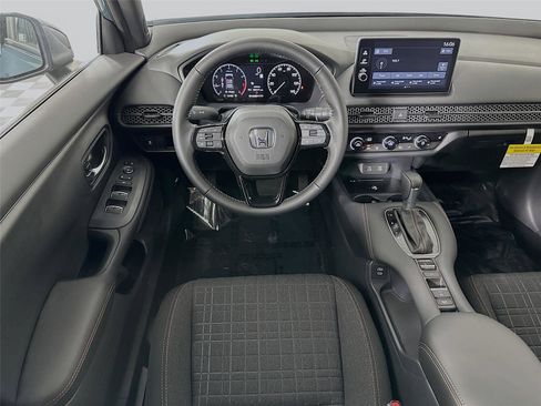 New 2026 Honda HR-V Sport image 2