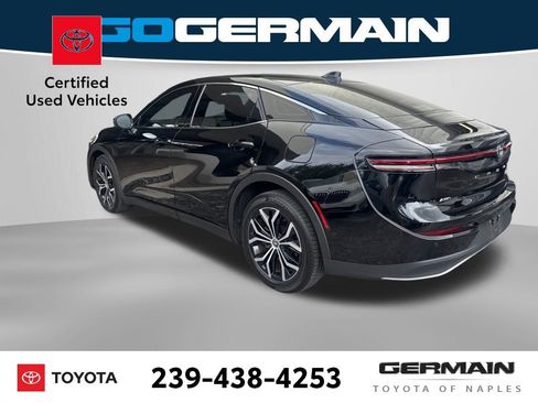 Used 2023 Toyota Crown AWD/4WD image 4