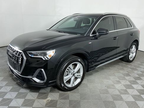 Used 2022 Audi Q3 2.0T Premium Plus AWD/4WD image 4