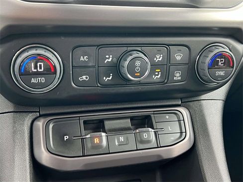 Certified 2023 GMC Acadia AT4 image 30