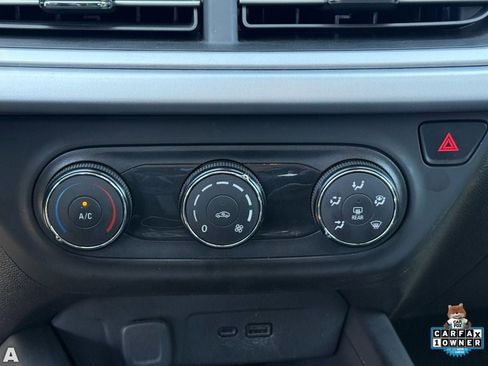 Used 2025 Chevrolet Trax LS image 22