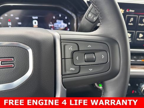 Used 2025 GMC Sierra 1500 Elevation image 11