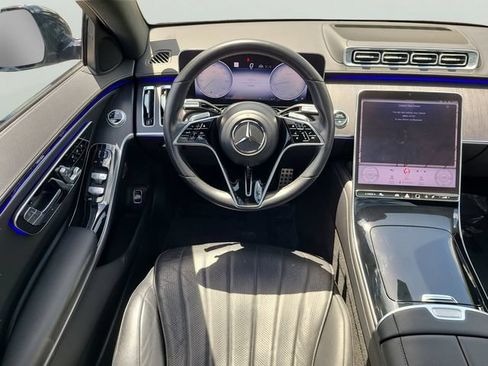 Used 2023 Mercedes-Benz S 580 4MATIC Sedan w/ AMG Line image 12