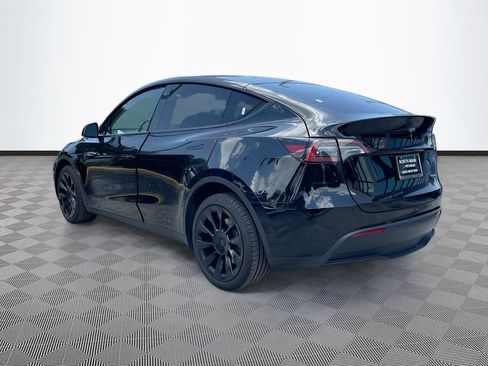 Used 2023 Tesla Model Y Long Range AWD/4WD image 5