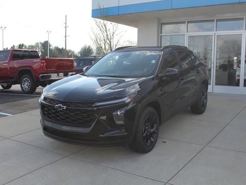 New 2026 Chevrolet Trax LT w/ Driver Confidence Package image 7