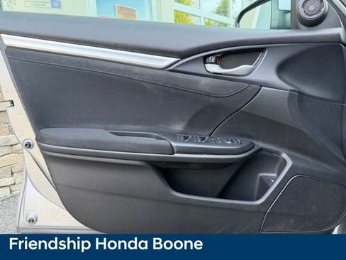 Used 2018 Honda Civic EX image 9