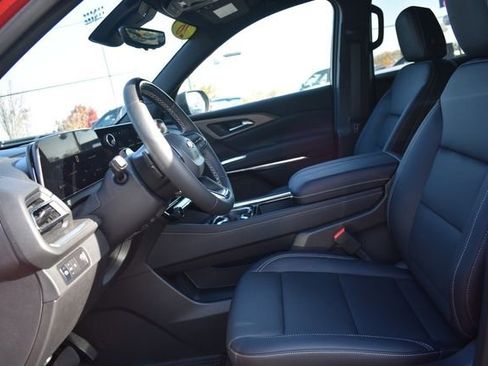 New 2026 Chevrolet Traverse LT w/ Enhanced Driving Package image 24