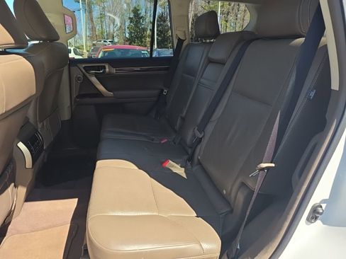Used 2019 Lexus GX 460 Luxury image 13